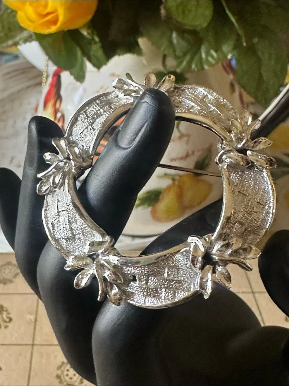 Silver Floral Wreath Brooch - Women's Silver-tone Pin